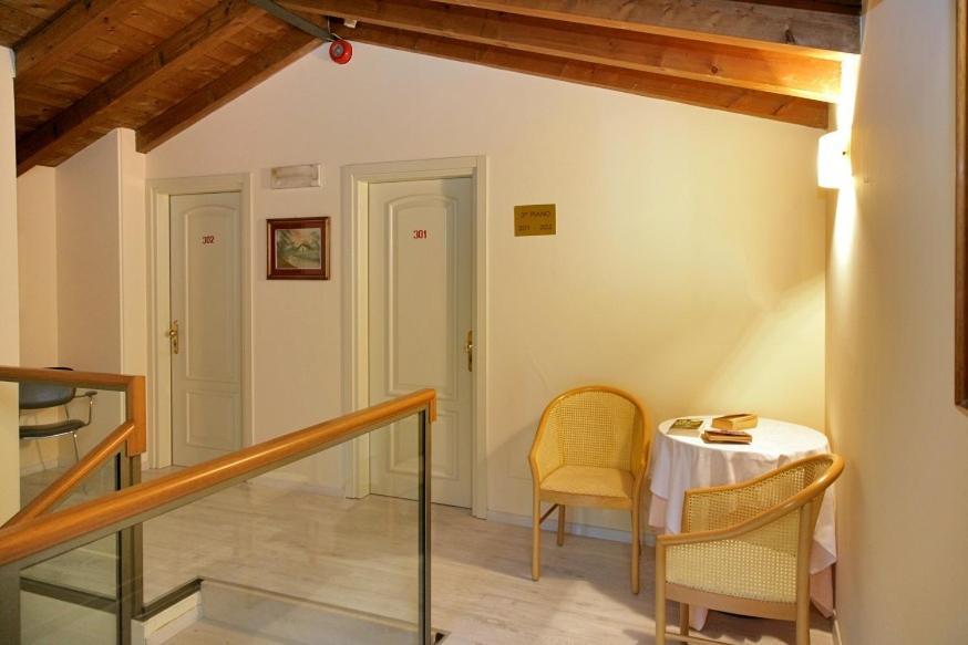 Hotel Ristorante Miralago Garda  Luaran gambar