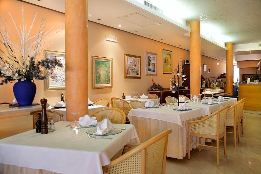 Hotel Ristorante Miralago Garda  Luaran gambar