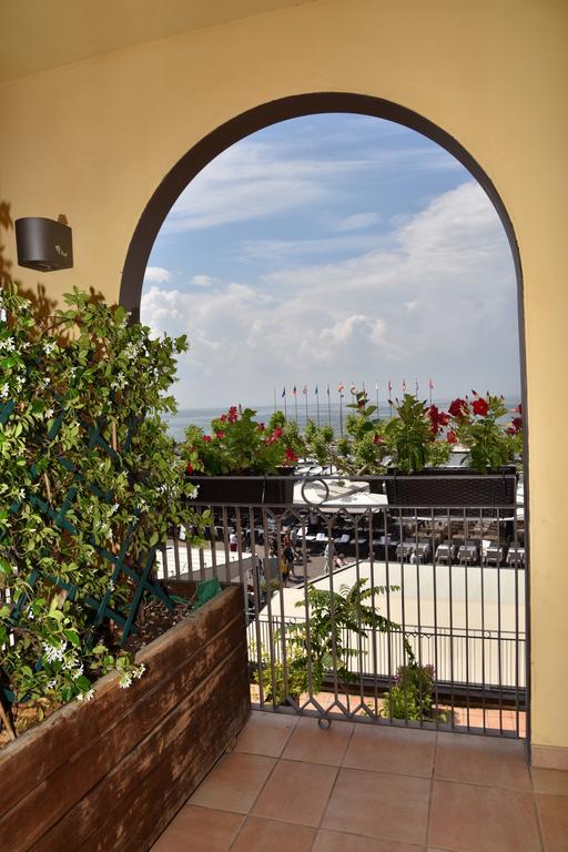 Hotel Ristorante Miralago Garda  Luaran gambar